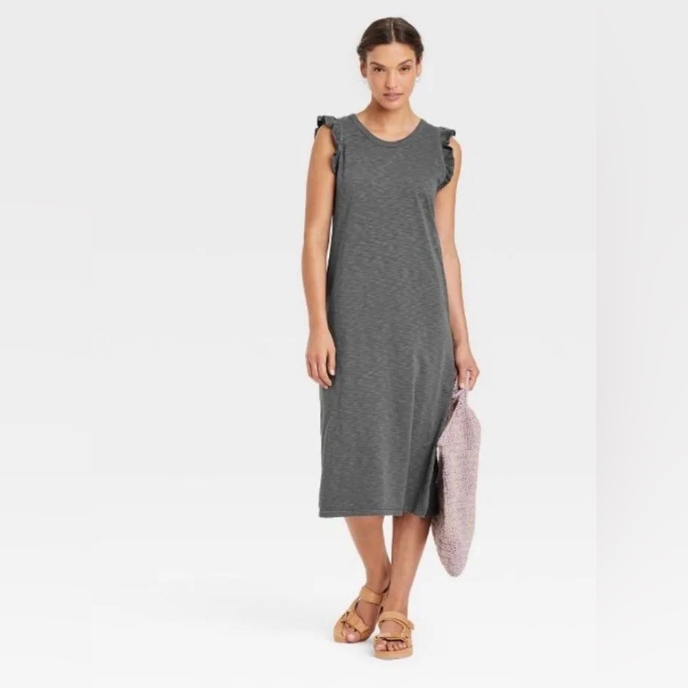 Universal Threads - image 1